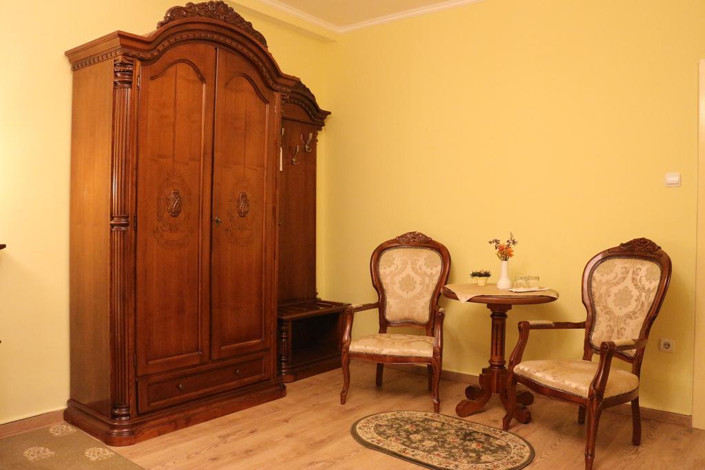 Hotel Astoria Satu Mare Ruang foto