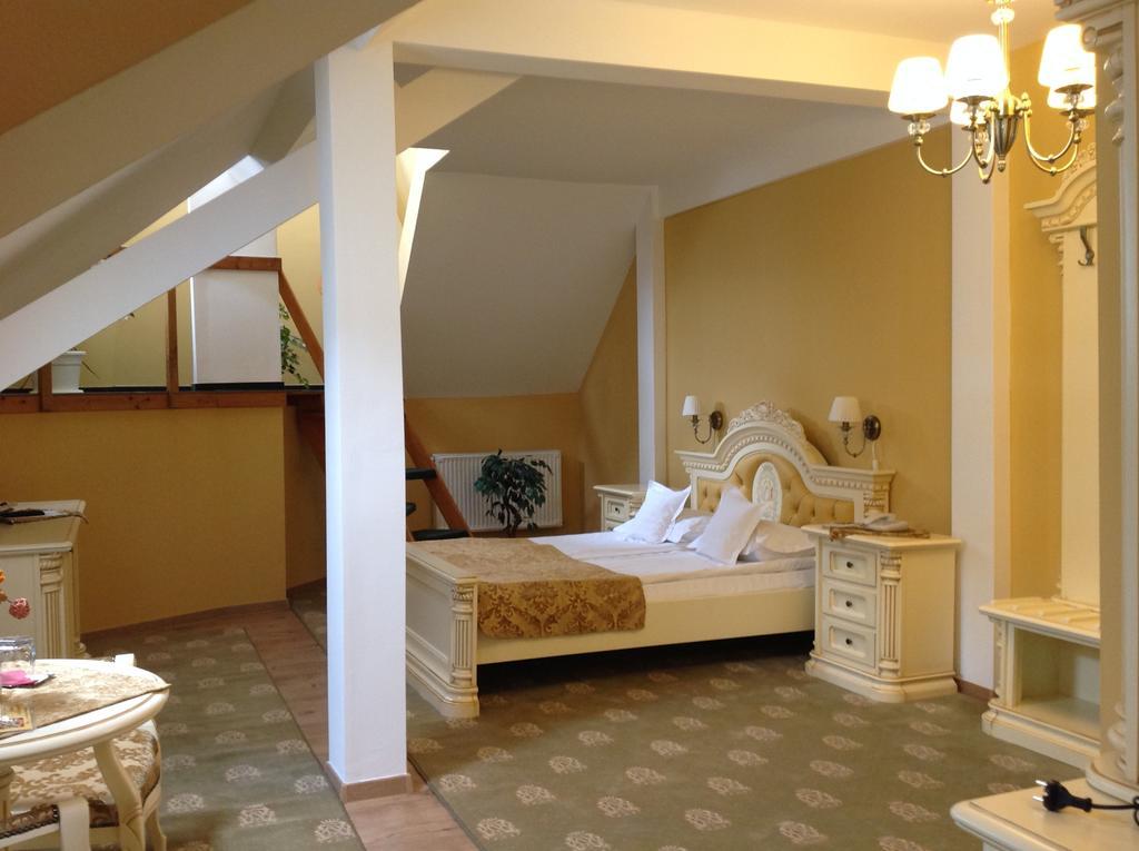 Hotel Astoria Satu Mare Ruang foto