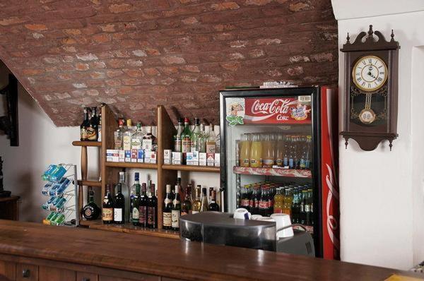 Hotel Astoria Satu Mare Bagian luar foto